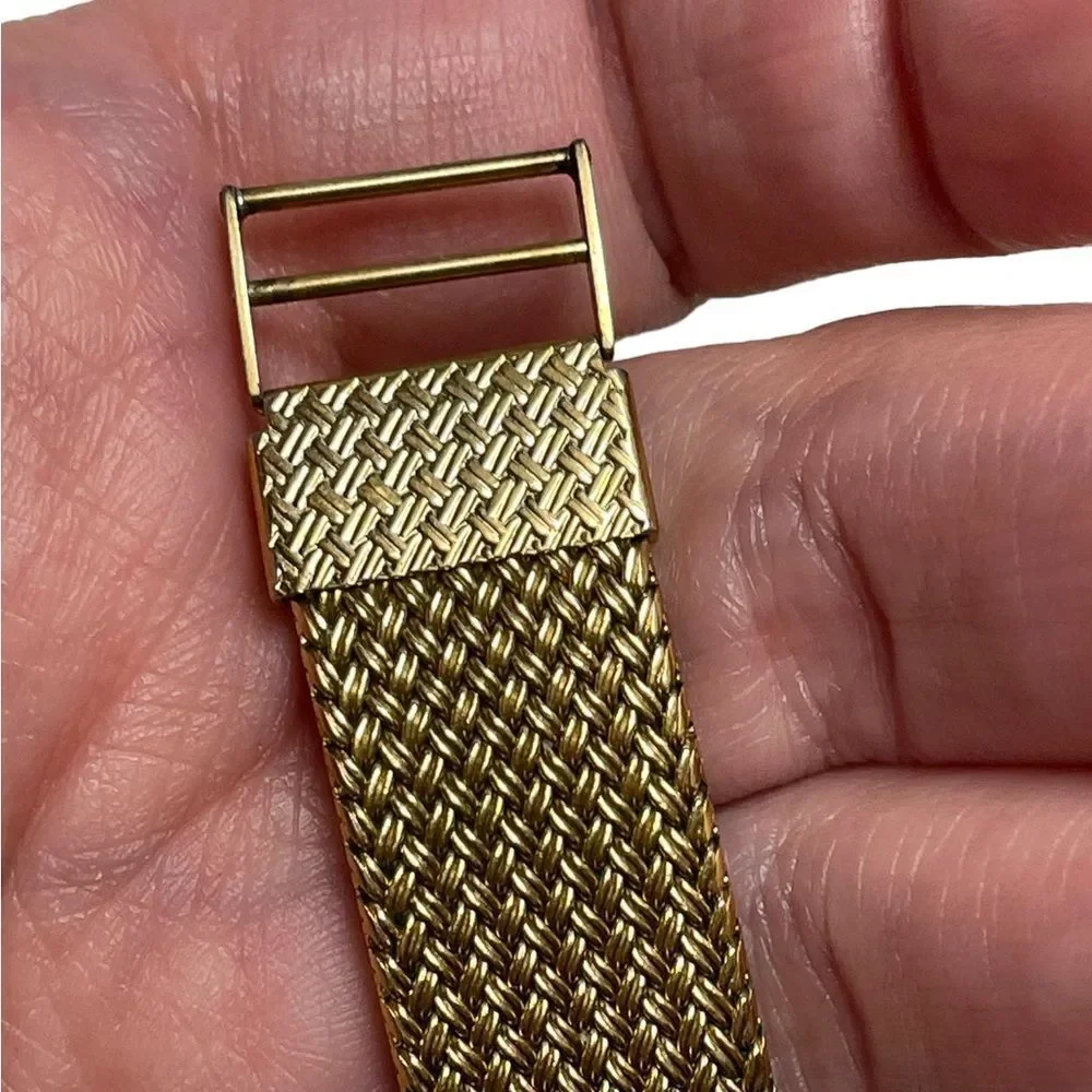 Vintage BULOVA QUARTZ 1985 DIAMOND MENS WRISTWATCH